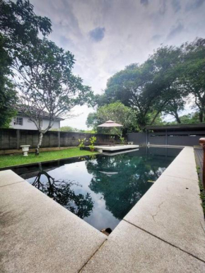 KL PJ Garden Pool Villa Karaoke
